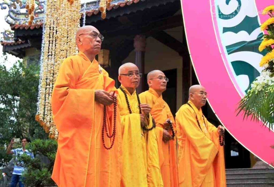 Phat dan Hue (2).jpg