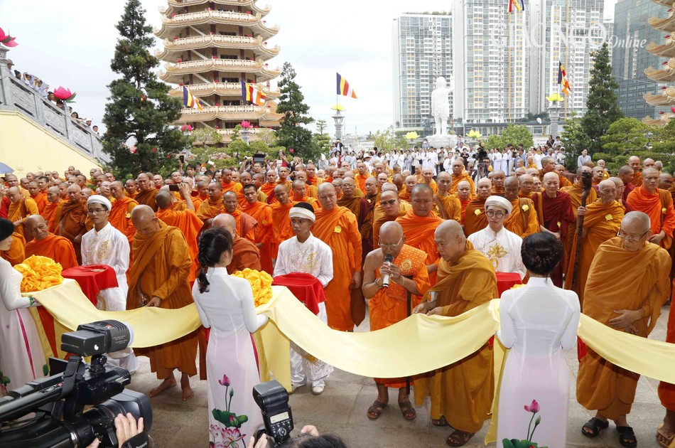 khanhthanhphapvien1-.jpg