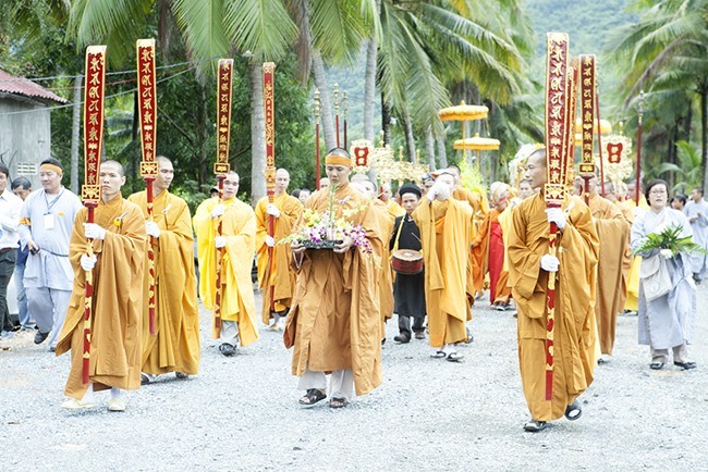 Cung tống kim quan HT.Thích Trí Tâm nhập bảo tháp ảnh 10 1__12__918566120_jpg.jpg