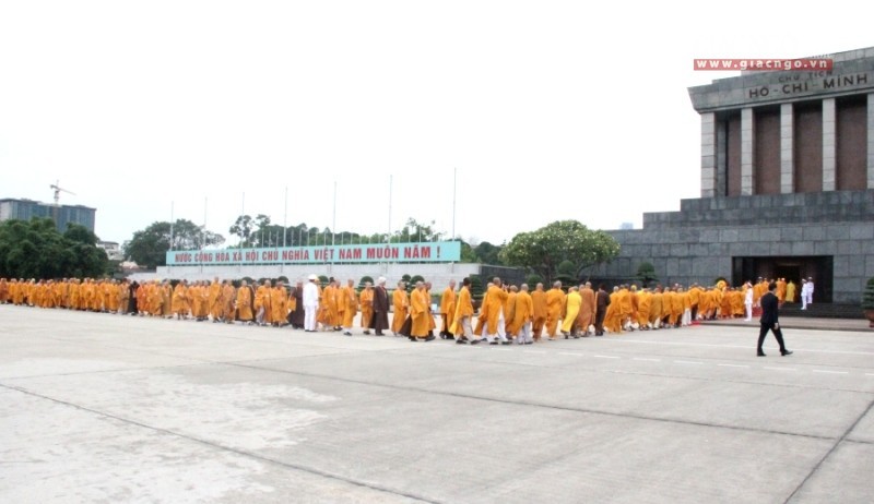 Viếng lăng Chủ tịch Hồ Chí Minh ảnh 11 11.jpg