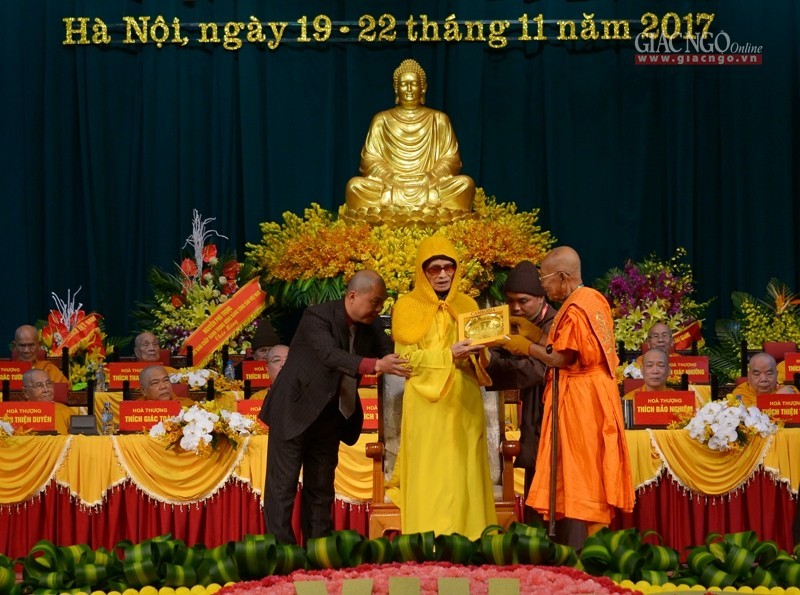 Trọng thể khai mạc Đại hội Phật giáo toàn quốc lần VIII ảnh 9 a km13.jpg