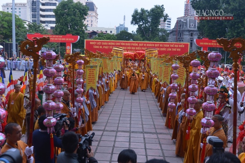 Lễ cầu nguyện trước giờ khai mạc Đại hội VIII ảnh 24 w cn 20.jpg