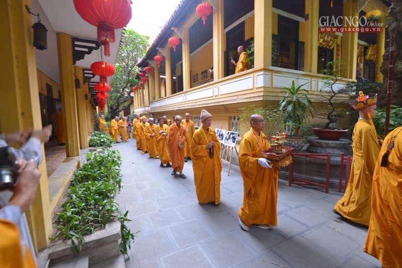 Lễ cầu nguyện trước giờ khai mạc Đại hội VIII ảnh 6 w cn 3.jpg