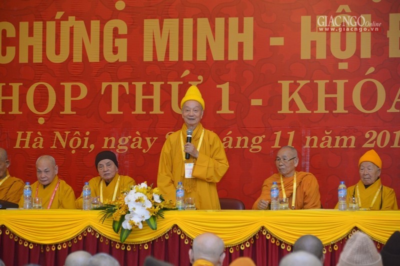 Phiên họp đầu tiên của HĐCM, HĐTS khóa VIII ảnh 5 a hop 2.jpg