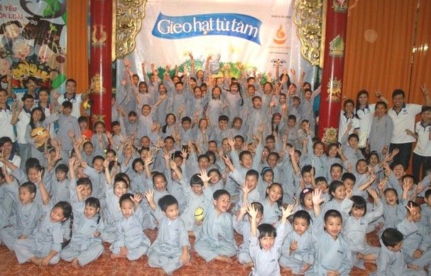 Trẻ dưới 12 tuổi đến chùa học về giới tính ảnh 1 IMG_4996_359508743.jpg