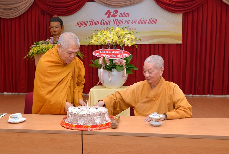 BGN -Ky niem 42 nam  (8).JPG