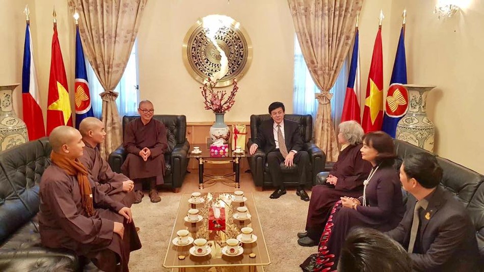 Phật tử Việt ở Cộng hòa Séc hoan hỷ đón năm mới ảnh 4 ds3.jpg