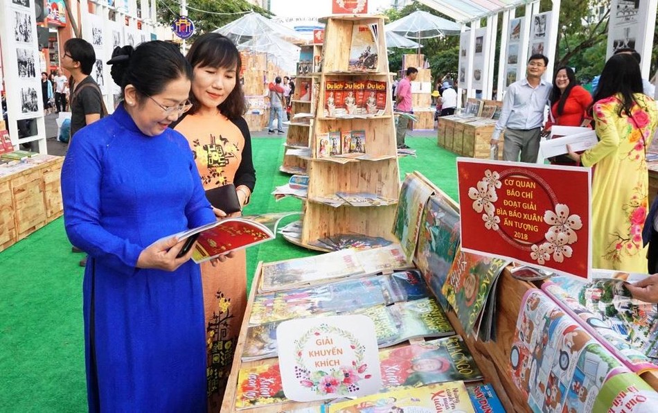 Báo Xuân Giác Ngộ đoạt giải bìa báo Xuân ấn tượng ảnh 5 GN4.jpg
