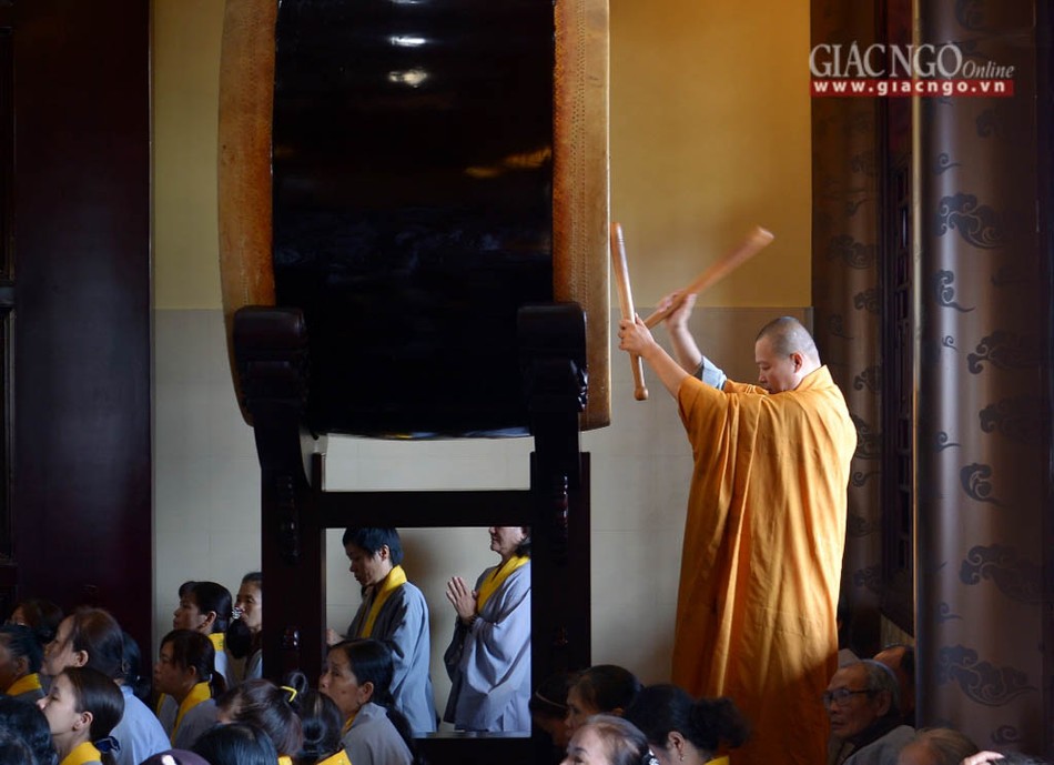 Khai dan Duoc Su - chua Hue nghiem (15).jpg