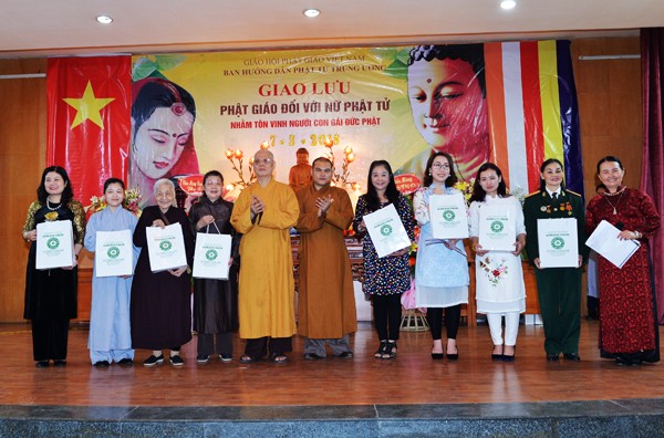 Nữ Phật tử Hà Nội giao lưu nhân 8-3 ảnh 3 dsc_4239_1_jpg.jpg
