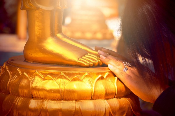 Đức Phật có phủ nhận việc cầu nguyện? | Giác Ngộ Online