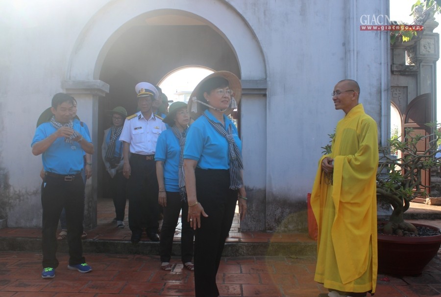 Đoàn công tác TP.HCM thăm Trường Sa, nhà giàn DK1 ảnh 10 10ts.jpg