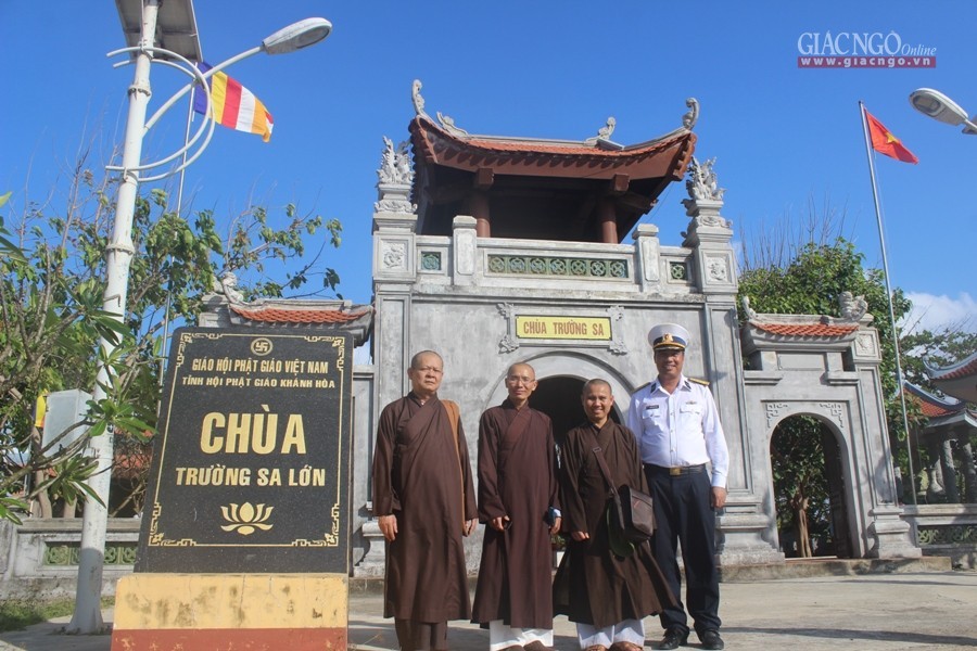 Đoàn công tác TP.HCM thăm Trường Sa, nhà giàn DK1 ảnh 12 12ts.jpg