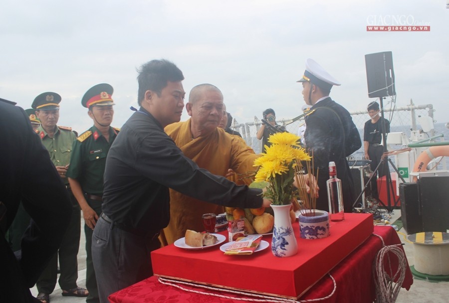 Đoàn công tác TP.HCM thăm Trường Sa, nhà giàn DK1 ảnh 19 19ts.jpg