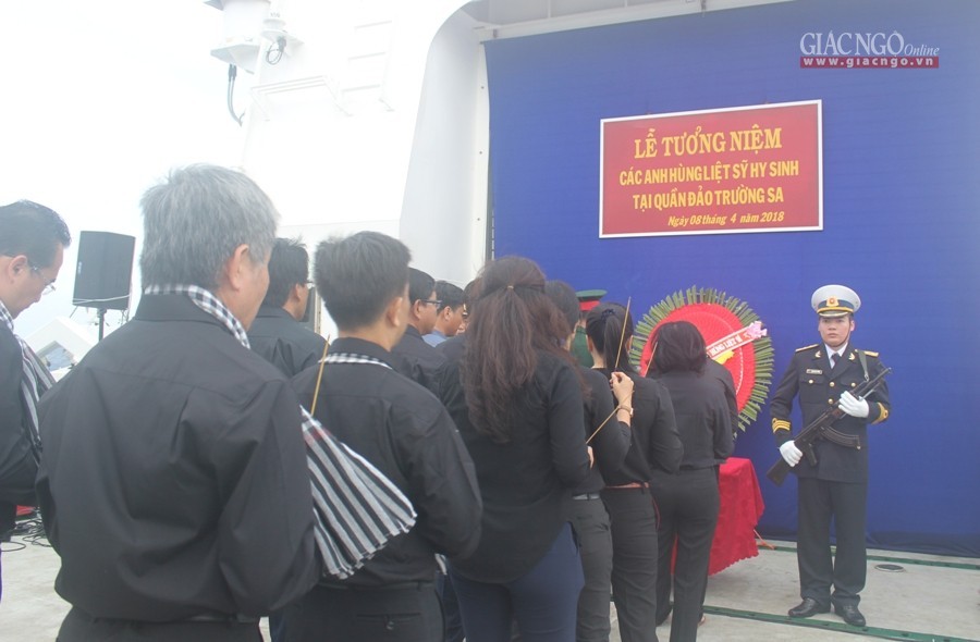 Đoàn công tác TP.HCM thăm Trường Sa, nhà giàn DK1 ảnh 20 20ts.jpg