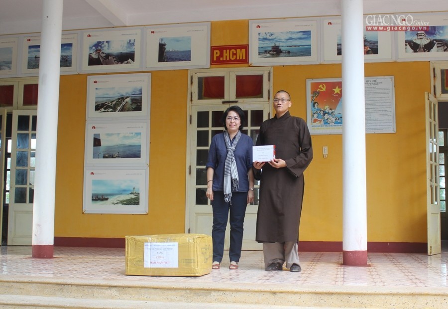 Đoàn công tác TP.HCM thăm Trường Sa, nhà giàn DK1 ảnh 3 3ts.jpg