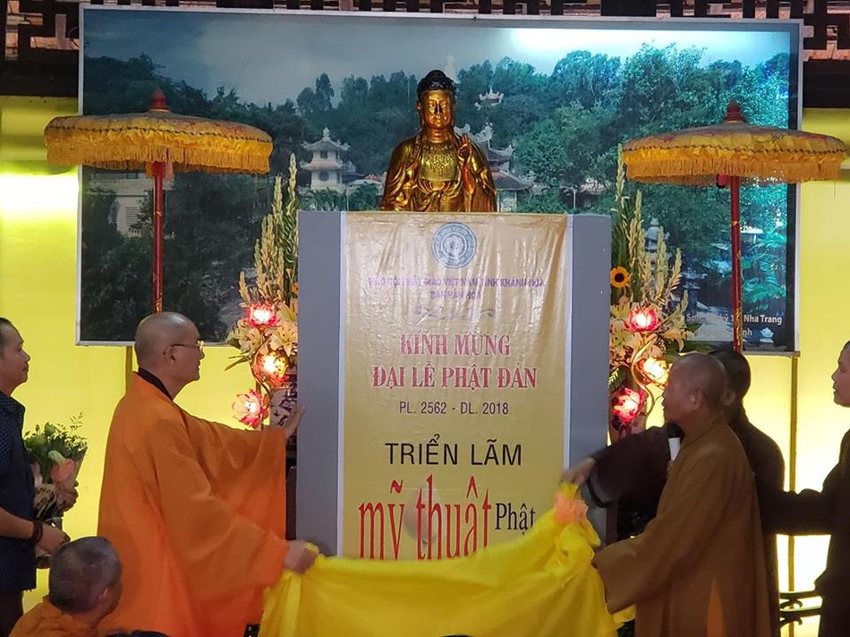 Triển lãm mỹ thuật Phật giáo tại Nha Trang ảnh 4 a trien lam 2.jpg