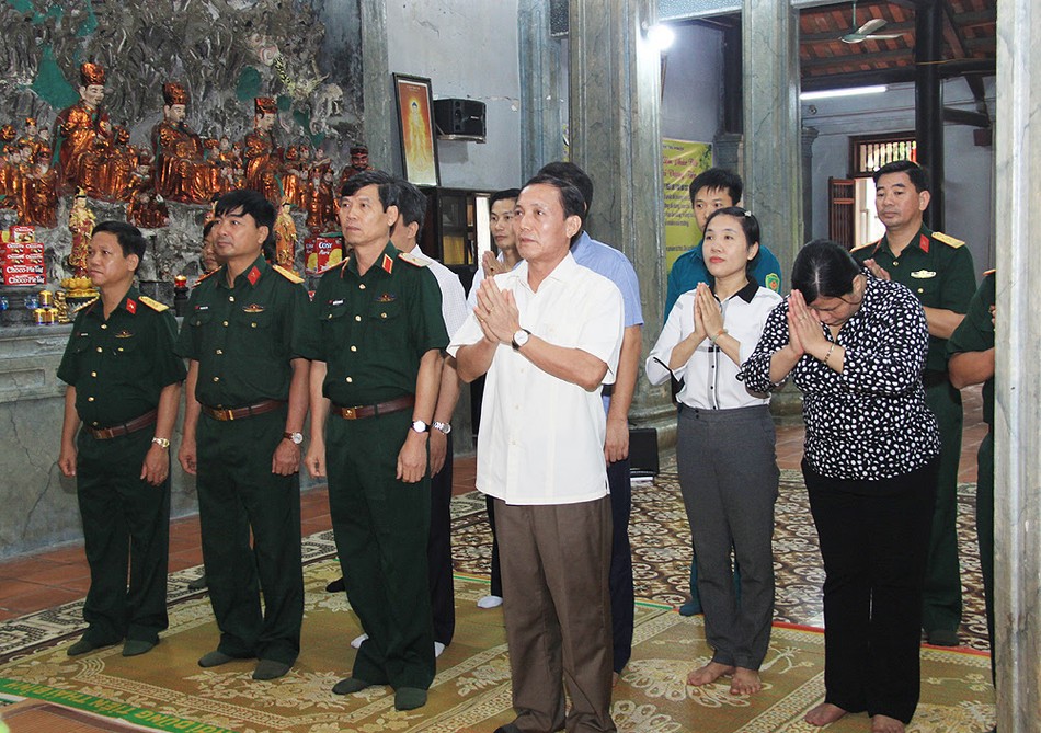 Bộ Tư lệnh Quân khu 3 chúc mừng Phật đản ảnh 3 img_2551-copy_jpg.jpg