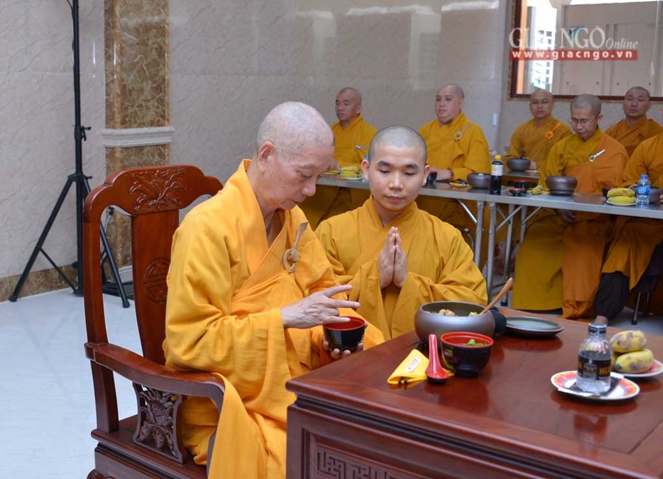 Qua duong va kinh hanh (7).jpg