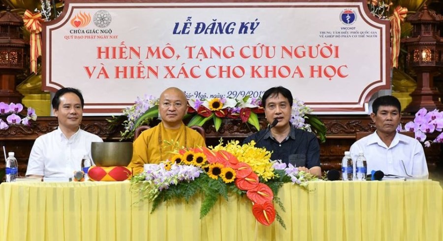 HIEN-TANG-CUU-NGUOI.1.jpg