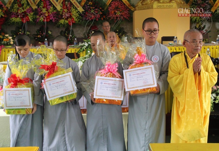 TT-Huế: Trường TCPH khai giảng năm học mới ảnh 5 7.jpg