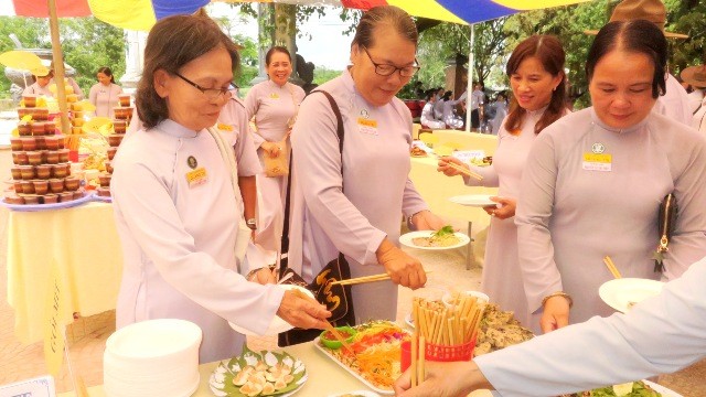 ti_c Buffet chay.JPG