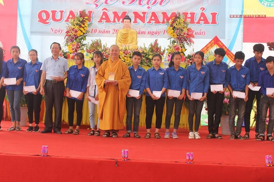 Nghệ An: Khai mạc lễ hội Quan Âm Nam Hải ảnh 5 anh huutinh7.jpg