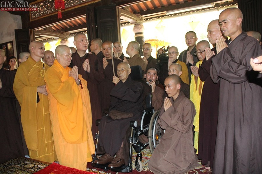 Thiền sư Thích Nhất Hạnh về chùa Từ Hiếu tịnh dưỡng ảnh 9 19.jpg