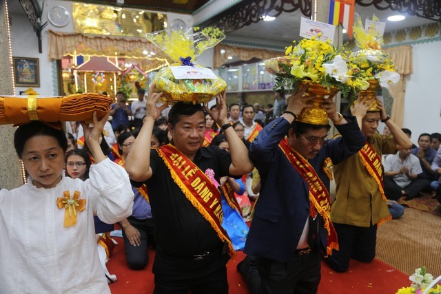 Lễ dâng y Kathina tại chùa Phổ Minh (Q.Gò Vấp) ảnh 2 img_2006_jpg.jpg