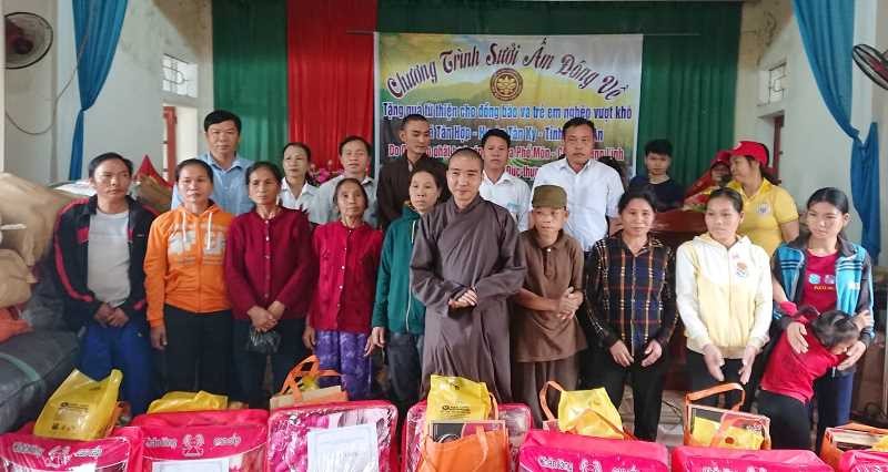 01 huutinh.jpg