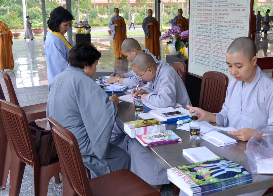 Khoa tu ngay 23-12 (1).JPG