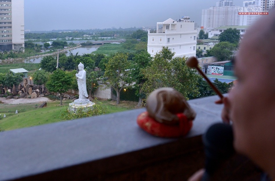 Le via Phat A Di Da - chua Hue Nghiem (29).jpg