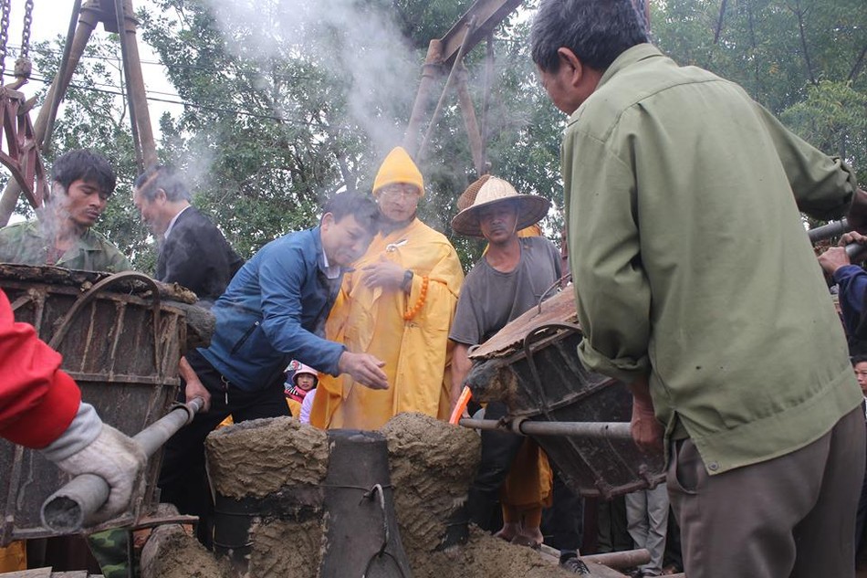 Bổ nhiệm trụ trì và đúc đại hồng chung chùa Đế Thích ảnh 5 1 chuatamthe8.jpg