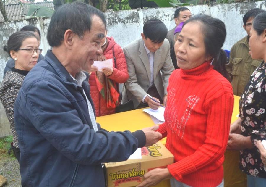 hong lam.jpg
