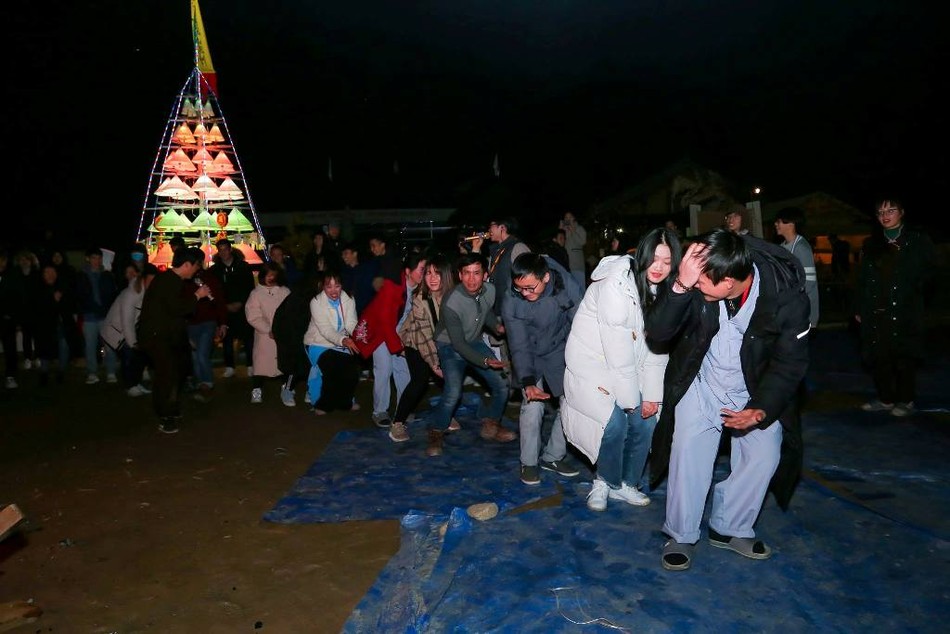 Chùa Việt khắp nơi đón Tết ảnh 2 H6.jpg