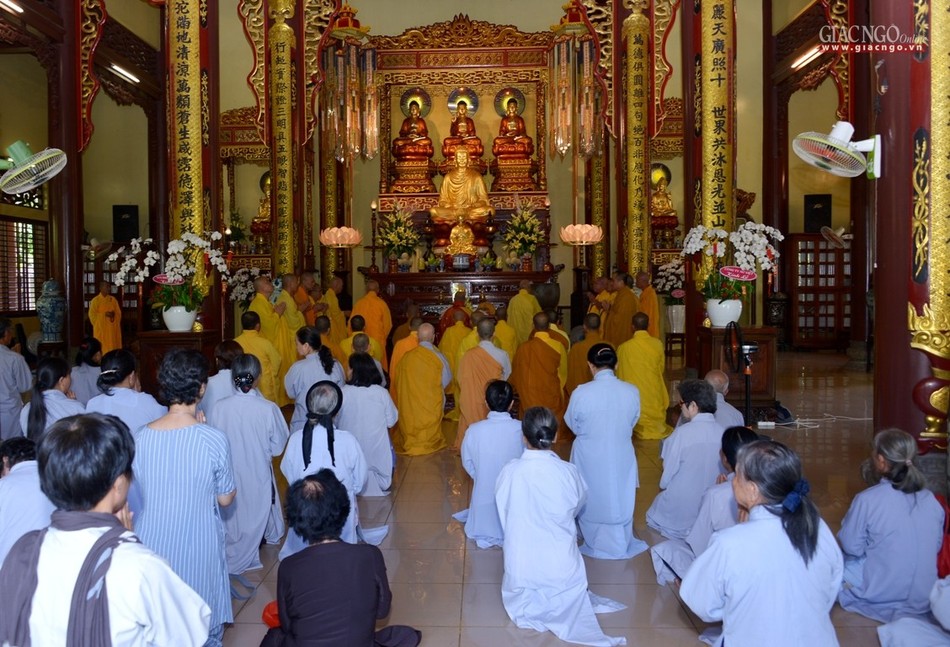 Le tuong niem HT Tinh Khiet (5).jpg