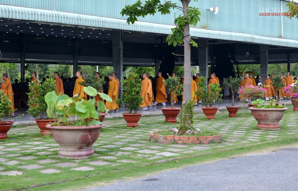 Khoa tu ngay 31-1 (1).JPG