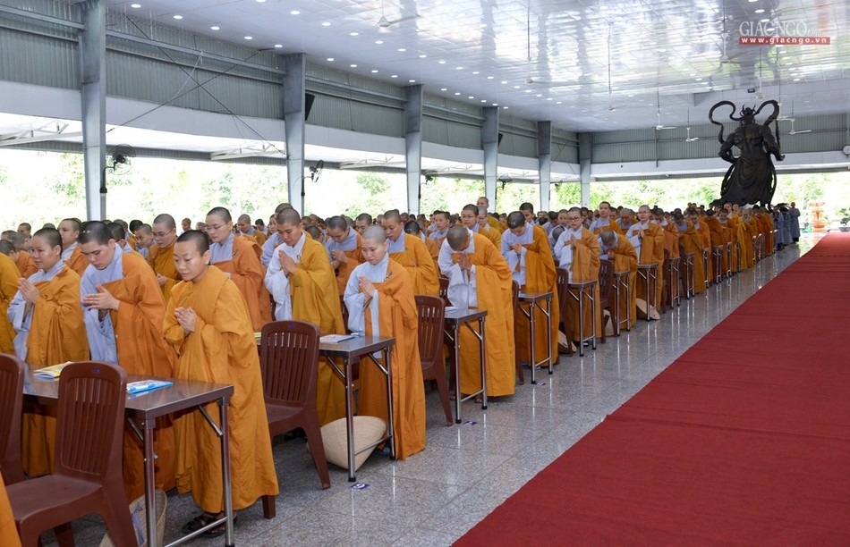 Khoa tu ngay 31-1 (4).JPG