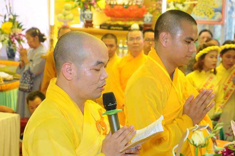 CHÙA PHỔ QUANG ĐÀ NẴNG SỪNG SỮNG GIỮA THÀNH PHỐ BIỂN XINH ĐẸP