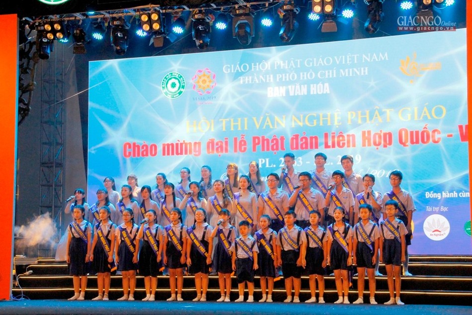 Đêm sơ kết thứ 2 hội thi văn nghệ mừng Phật đản ảnh 1 _MG_5186.jpg