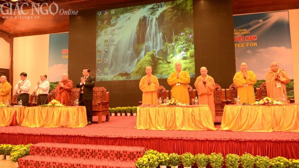 1 hoi thao 1.jpg