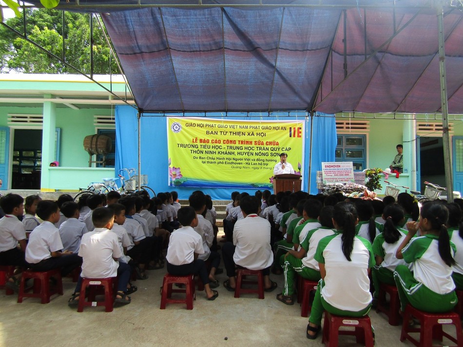 Sửa chữa trường học chào mừng Vesak tại Nông Sơn ảnh 1 Quang-canh.jpg