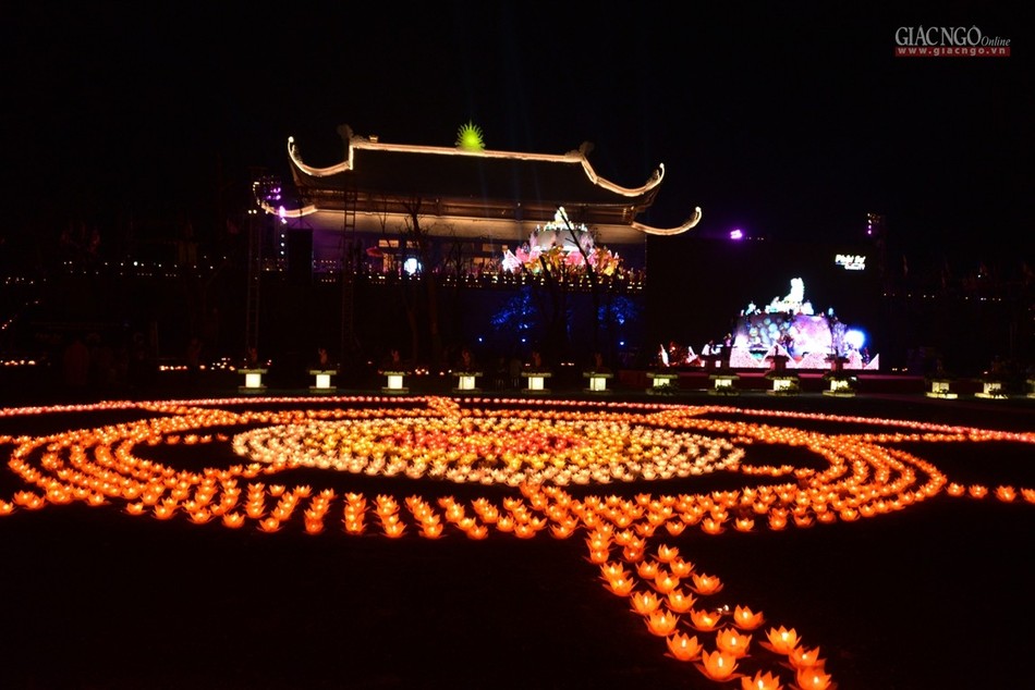 Lung linh đêm hoa đăng trong Đại lễ Vesak ở Hà Nam ảnh 23 BTN_0007.jpg