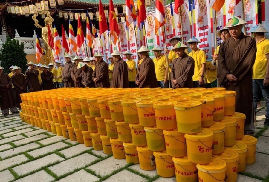 Chùa Viên Giác với nhiều hoạt động mừng Phật đản ảnh 8 H 2.jpeg