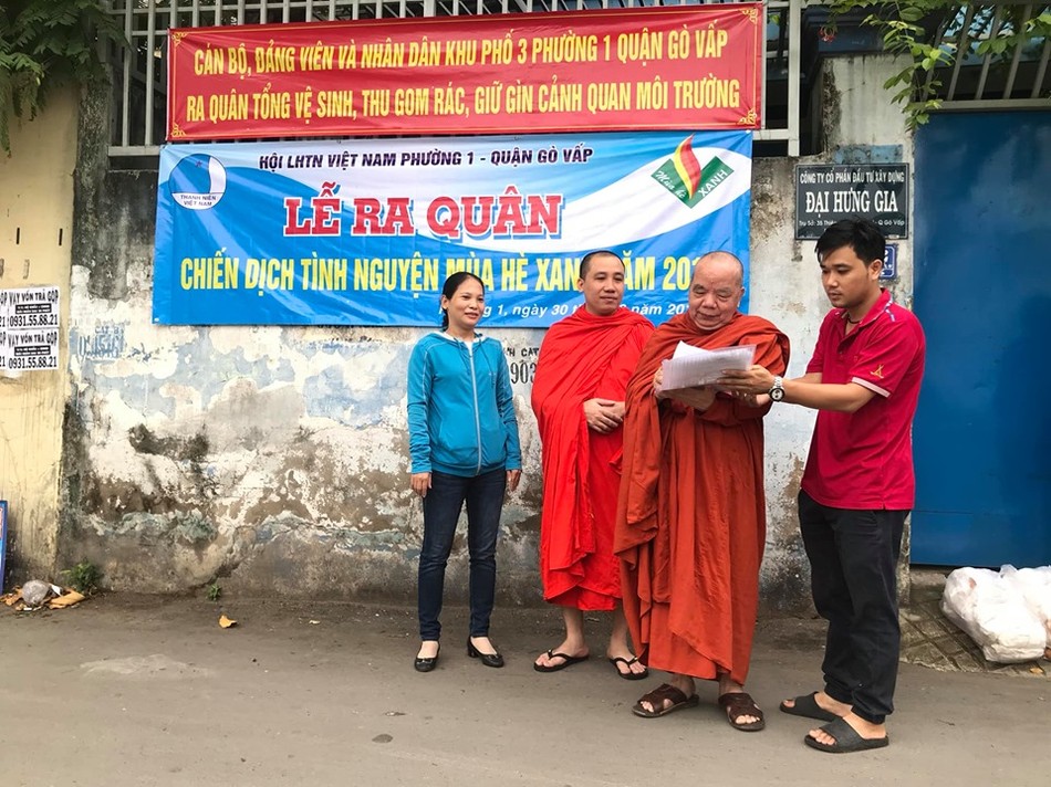 TP.HCM: Chùa Phổ Minh tham gia bảo vệ môi trường ảnh 2 3gv.jpg