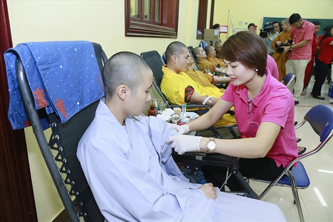 Hà Nội: Tăng Ni, Phật tử đăng ký hiến mô, tạng ảnh 4 8-489_jpg.jpg