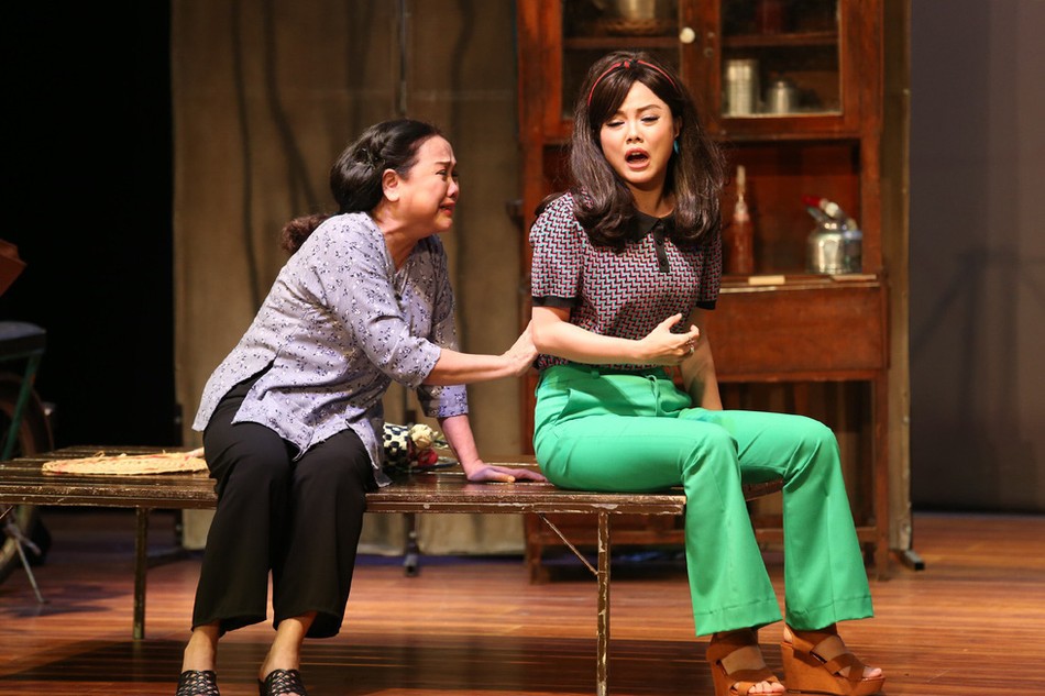 Sân khấu Hoàng Thái Thanh & "Bông hồng" mùa Vu lan ảnh 6 img2961-15649310478005764717_jpg.jpg