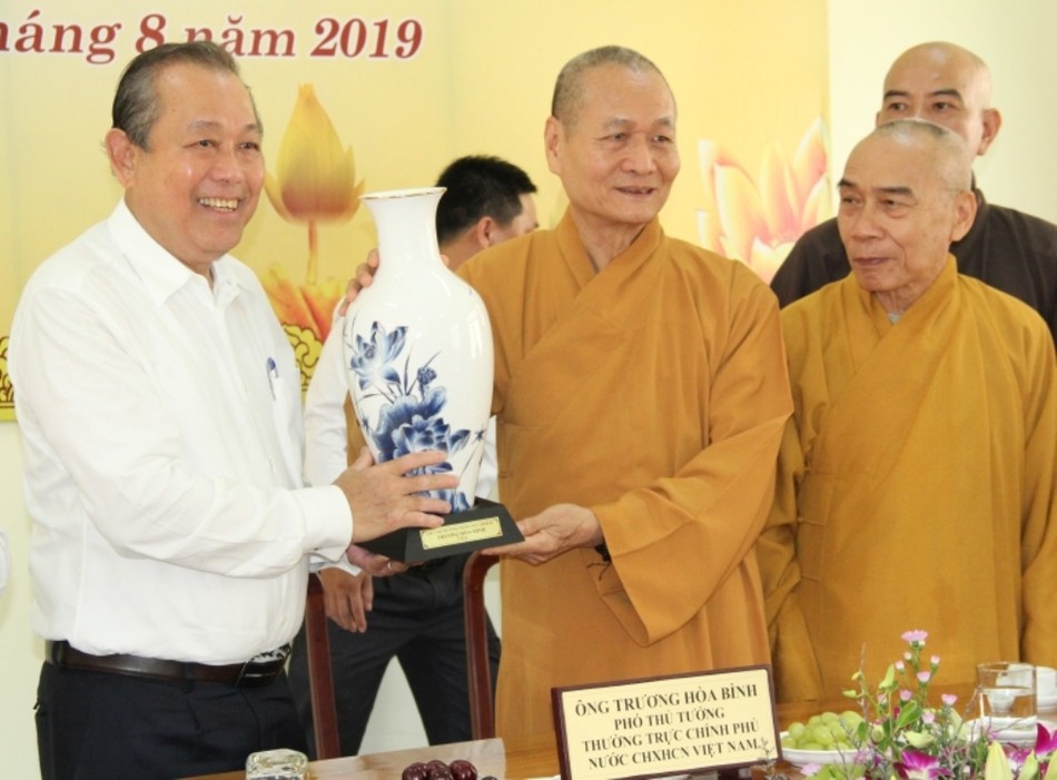 Phó Thủ tướng Thường trực thăm Học viện Phật giáo VN tại Huế ảnh 4 4.jpg