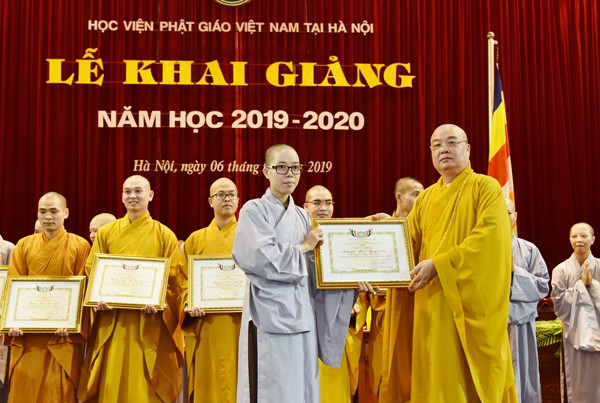 Học viện Phật giáo VN tại Hà Nội khai giảng năm học mới ảnh 7 dsc_9782.jpg