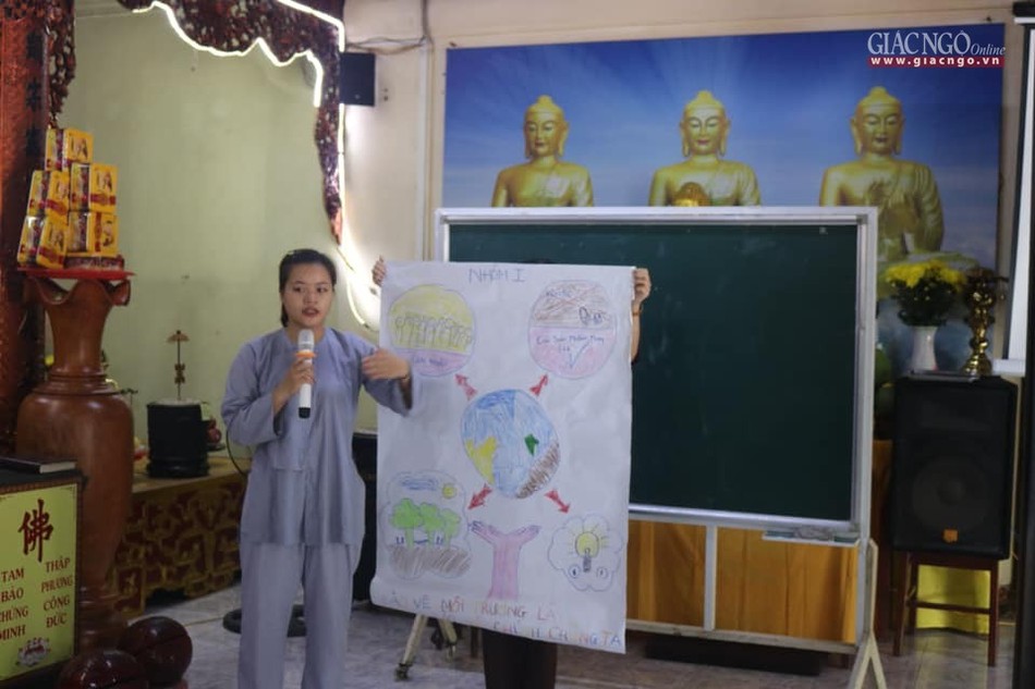 Chùa Đình Quán với túi quà trung thu thân thiện môi trường ảnh 4 69363320_674014703094156_6291785973747417088_n.jpg